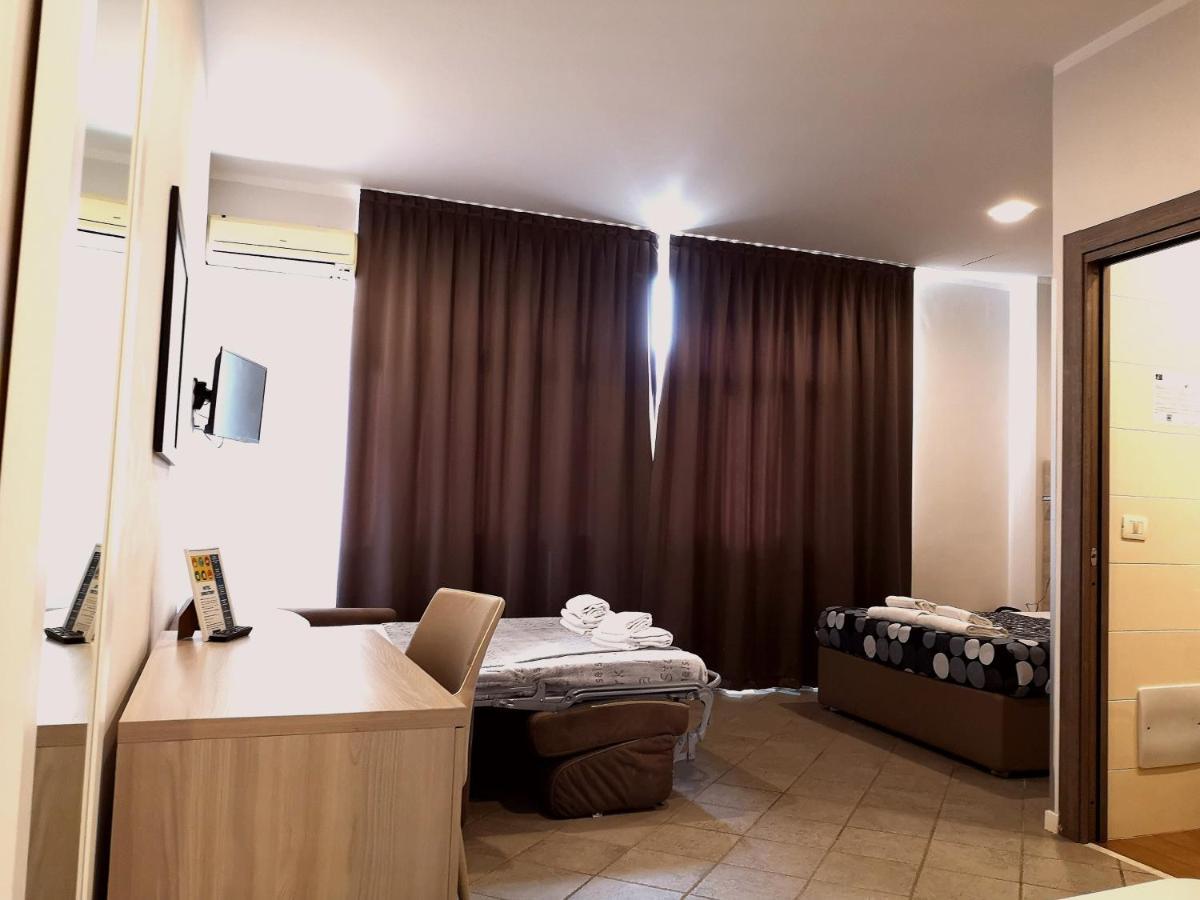 Hotel Academy Fiumicino