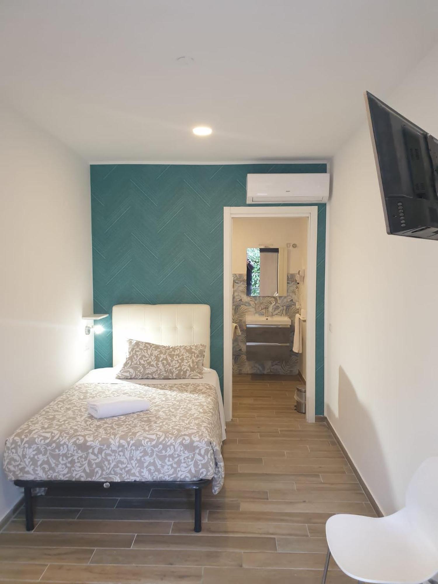 Hotel Academy