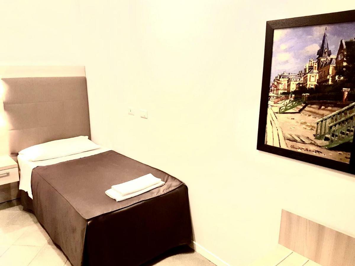 Hotel Academy